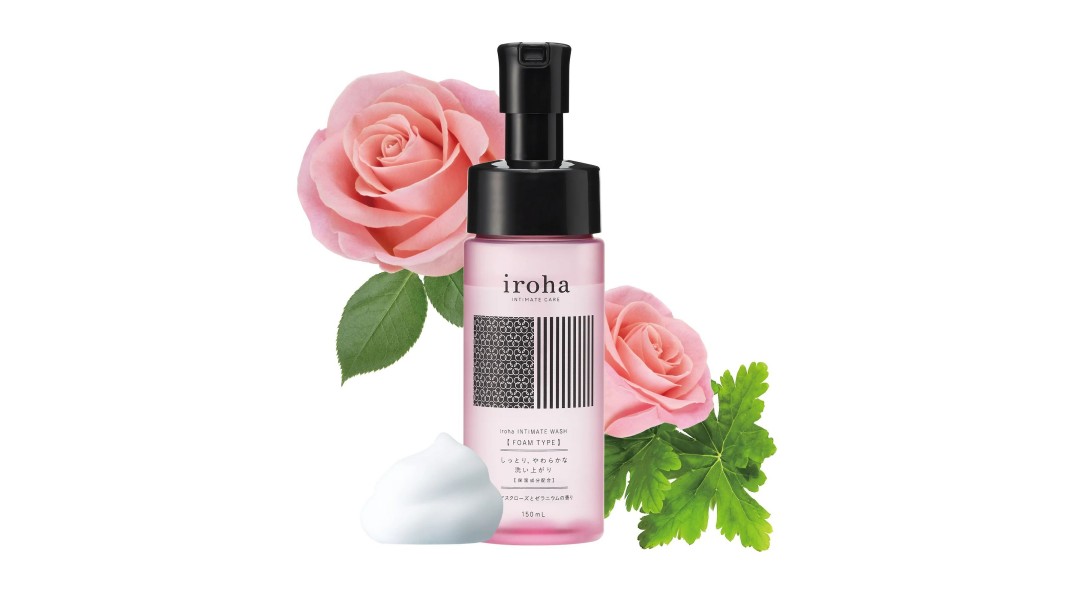 Пена для интимной гигиены Iroha Intimate Wash Foam Type Damask Rose and Geranium, объем 150 мл