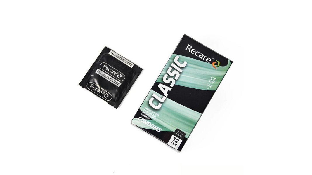 Презервативы Holographic Recare Classic Condoms, 12 шт, классические